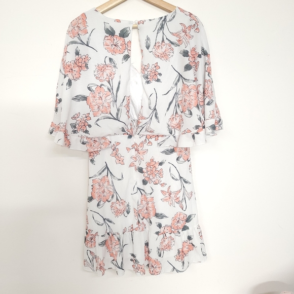 Women's Floral Print Ruffles Mini Dress V Neck Batwing Short Sleeve. # 91 - Picture 8 of 14